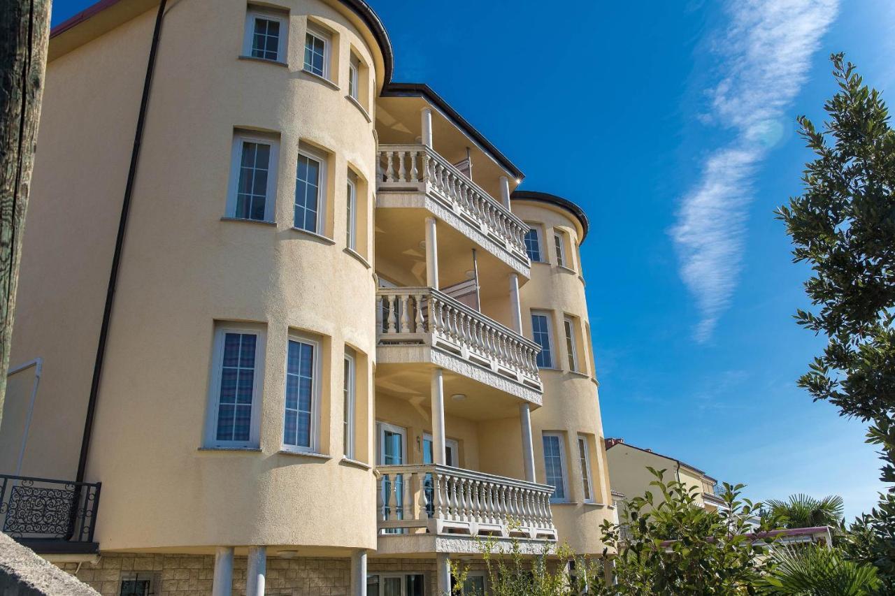 Apartmani Kovac Crikvenica Ngoại thất bức ảnh